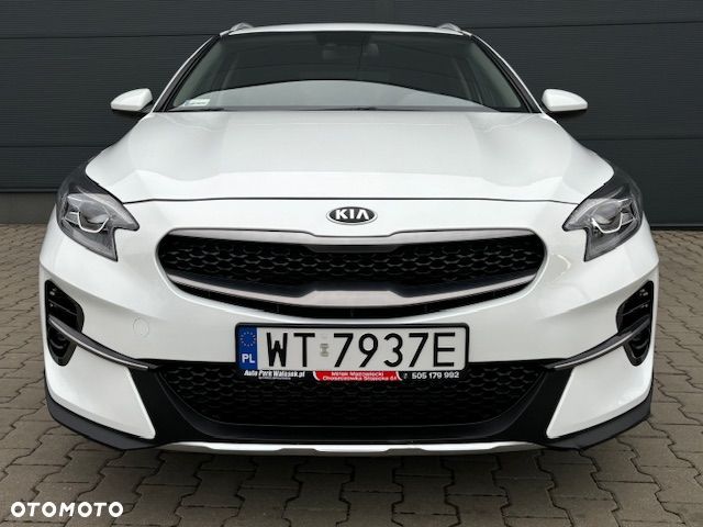 Kia XCeed 1.5 T-GDI M DCT - 4