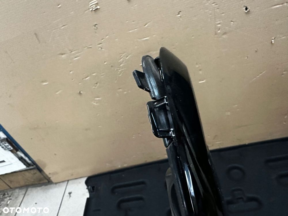 audi q5 ii 80a 21- kratka prawa ramka 80a807680ag s line 80a807680ag - 7