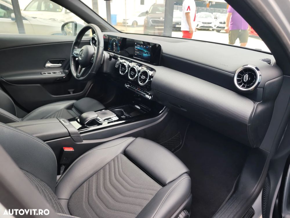 Mercedes-Benz A 180 d 7G-DCT - 15