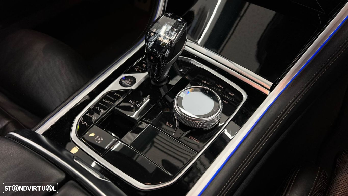 BMW 840 Gran Coupé d xDrive Pack M - 21