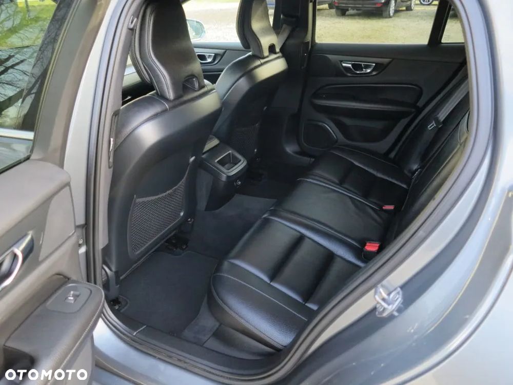 Volvo V60 D3 Momentum - 15