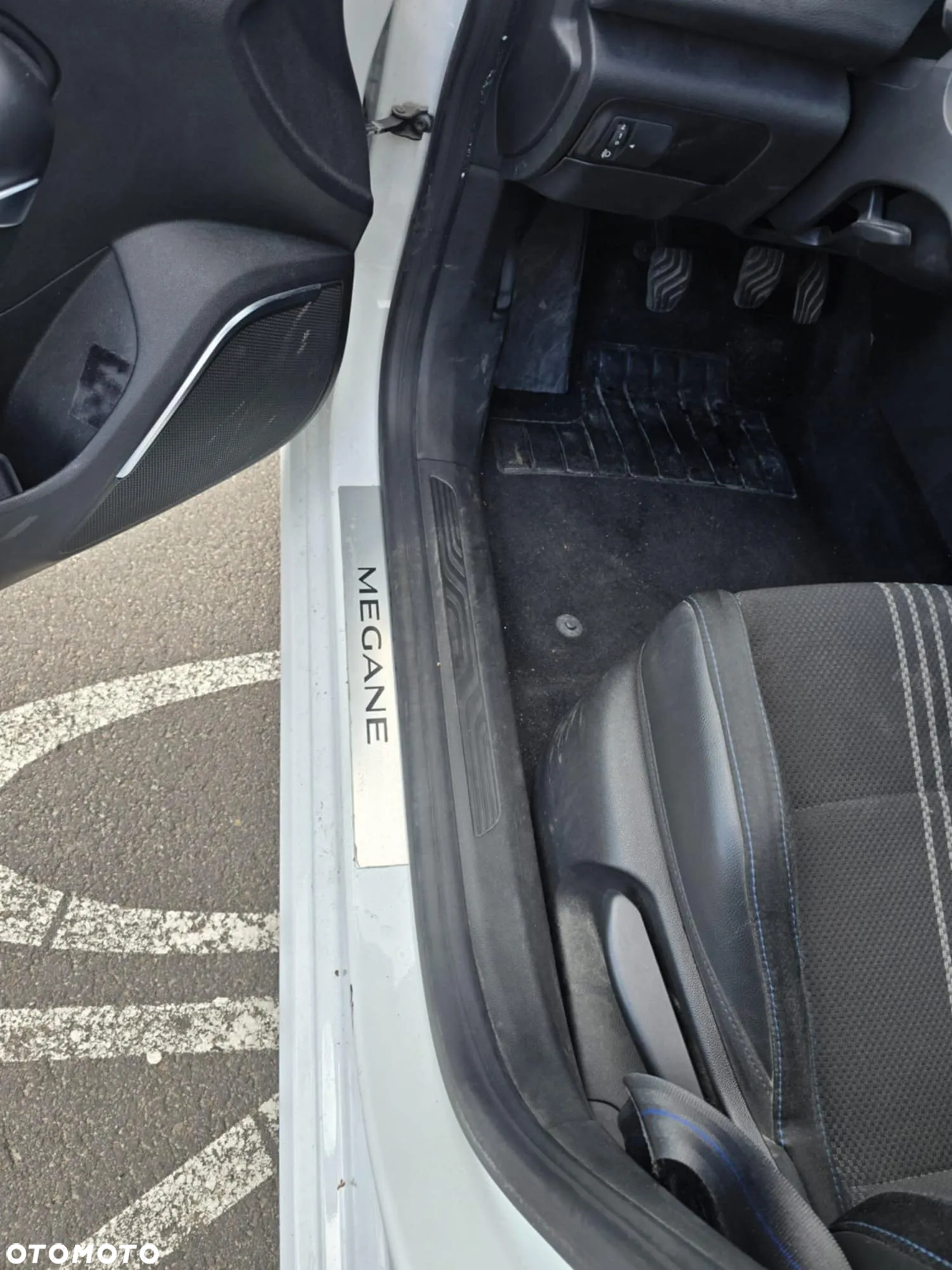 Renault Megane ENERGY TCe 130 GT LINE - 9