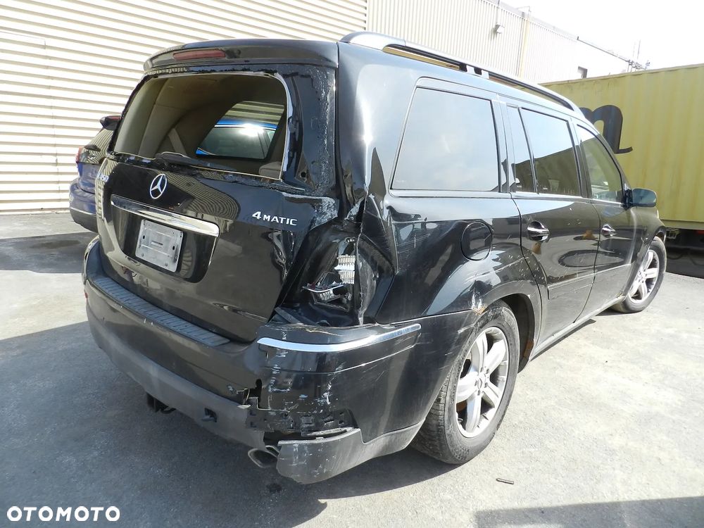 Mercedes-Benz GL 450 4Matic 7G-TRONIC - 33