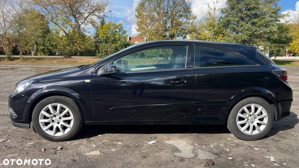 Opel Astra 2007 photo 2