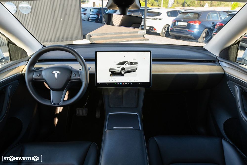 Tesla Model Y Long Range Dual Motor AWD - 24