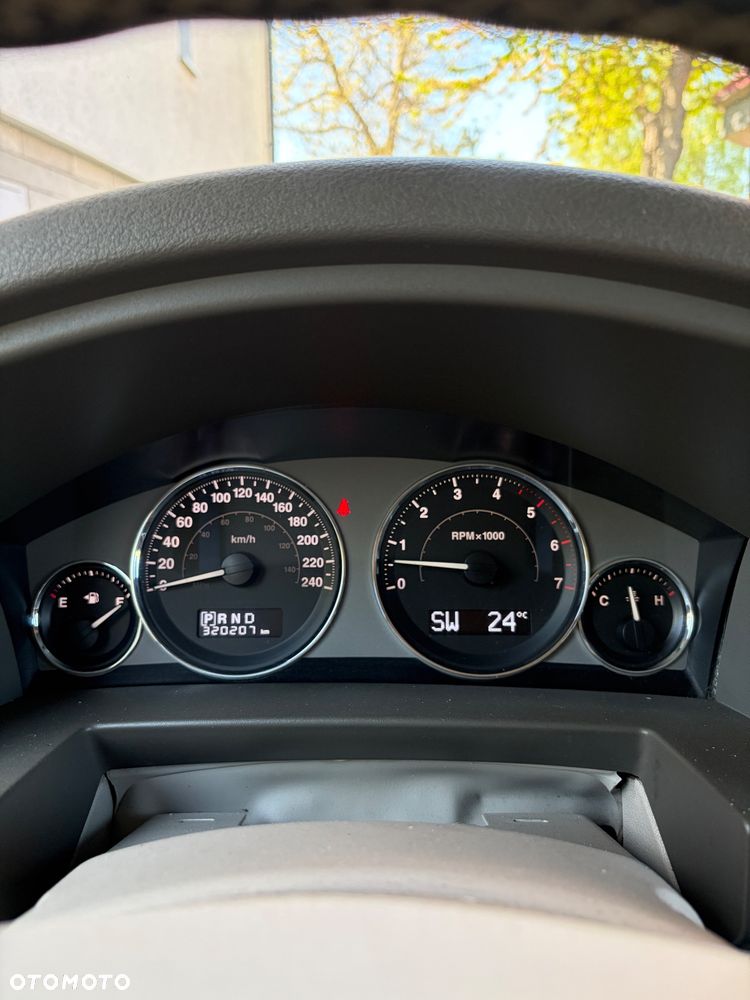 Jeep Commander 3.0 CRD Limited - 11