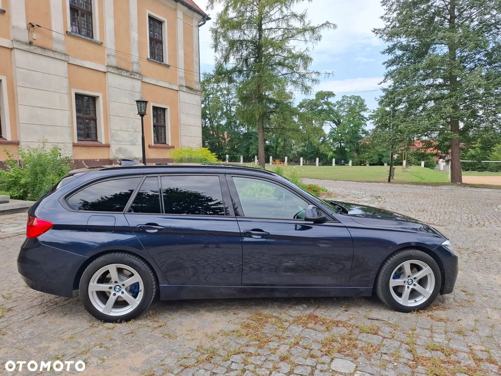 BMW Seria 3 320d xDrive Sport Line - 5