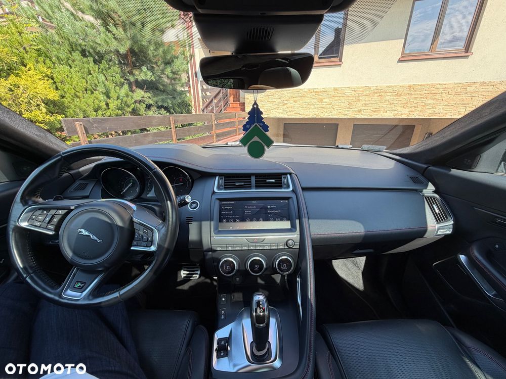 Jaguar E-Pace 2.0 i4D AWD First Edition - 3