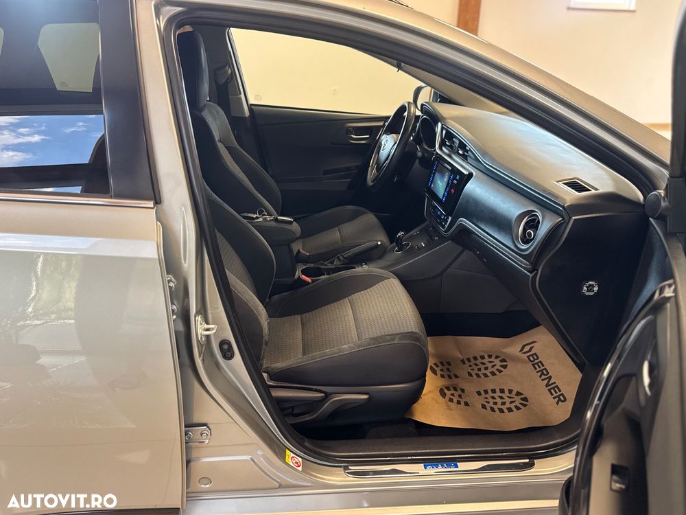 Toyota Auris 1.8 VVT-i Automatik Team Deutschland - 30