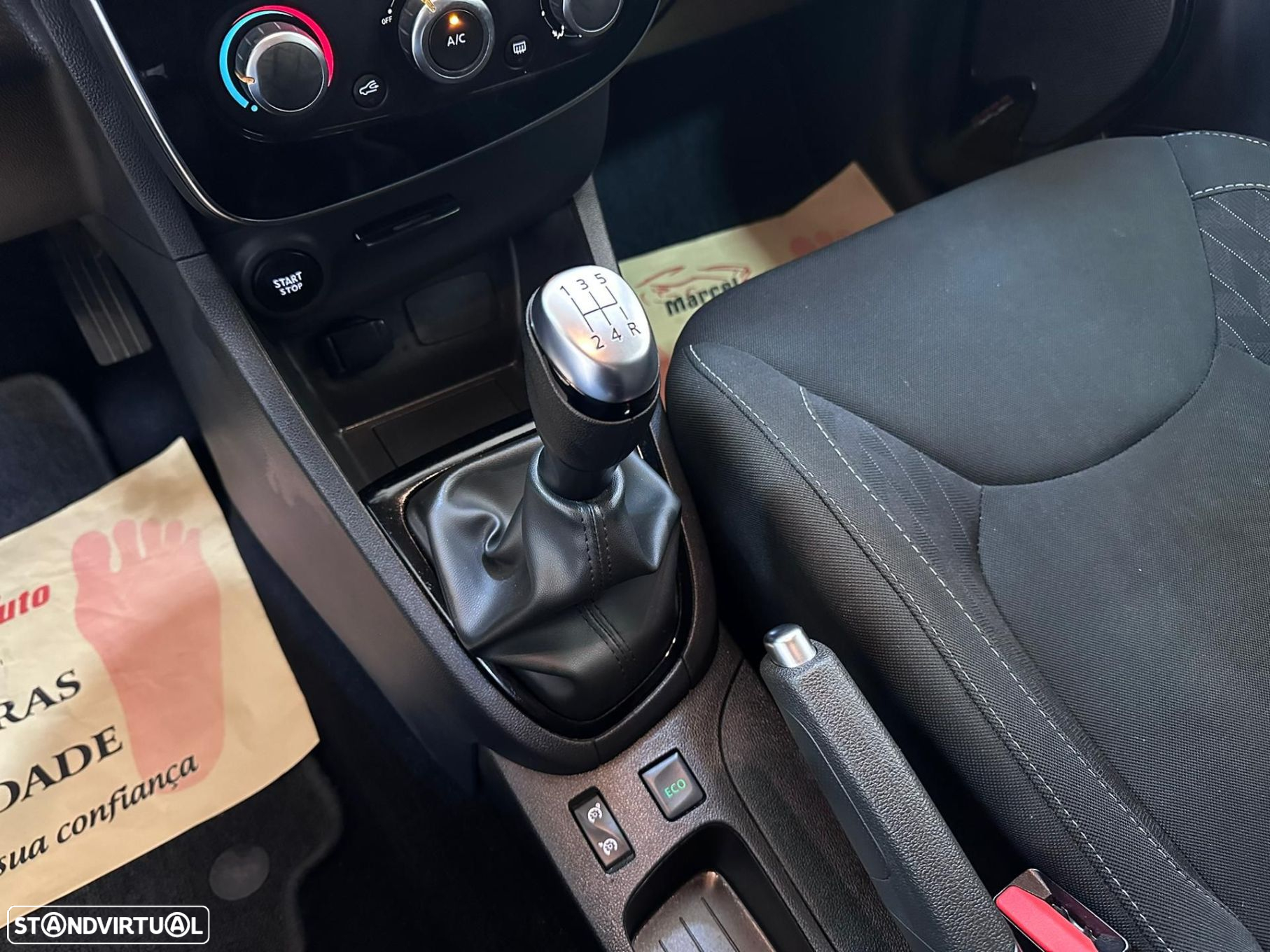 Renault Clio 0.9 TCe Limited - 27