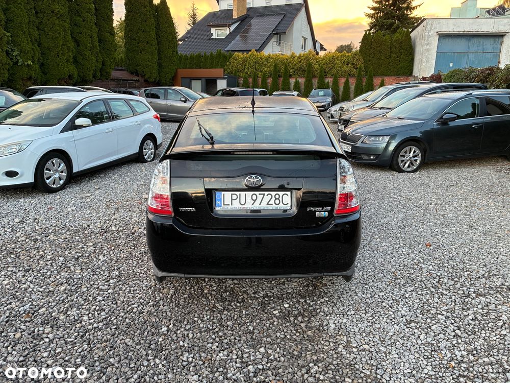 Toyota Prius - 6