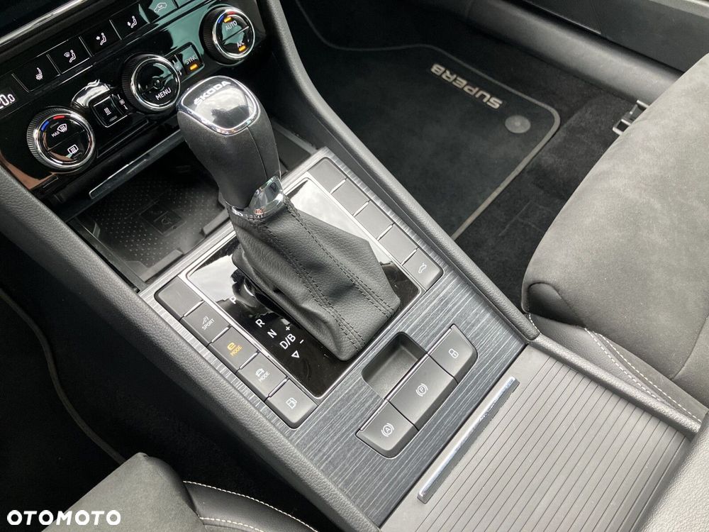Skoda Superb 1.4 TSI Plug-In Hybrid Style DSG - 23