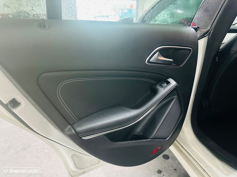 Mercedes-Benz CLA 200 d Shooting Brake Aut. - 16