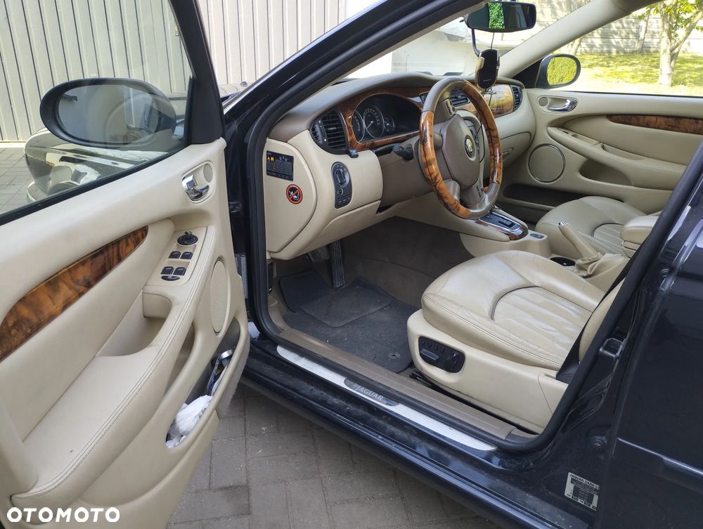 Jaguar X-Type 3.0 Executive - 6