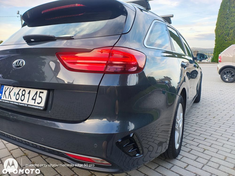 Kia Ceed 1.6 CRDi SCR GT-Line - 6