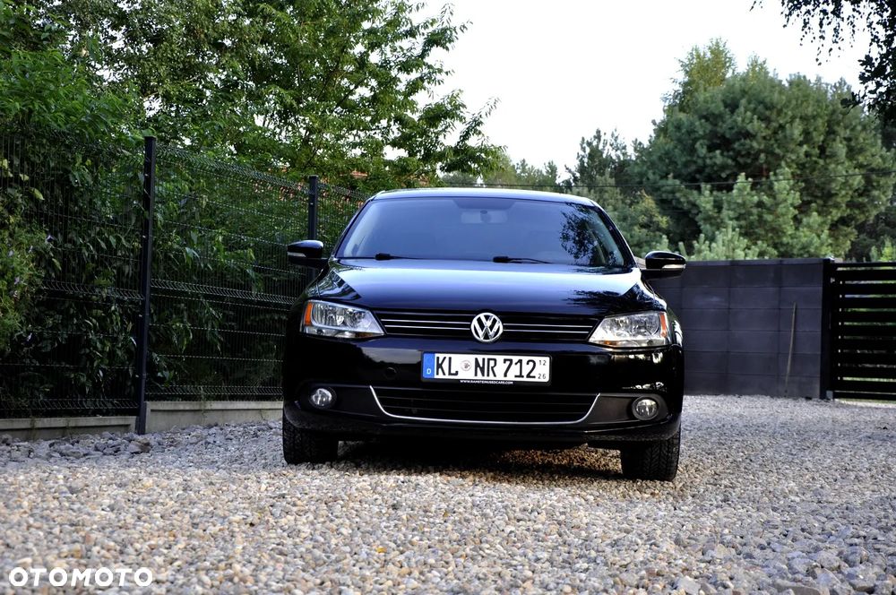 Volkswagen Jetta 2.0 TDI DSG Highline - 7