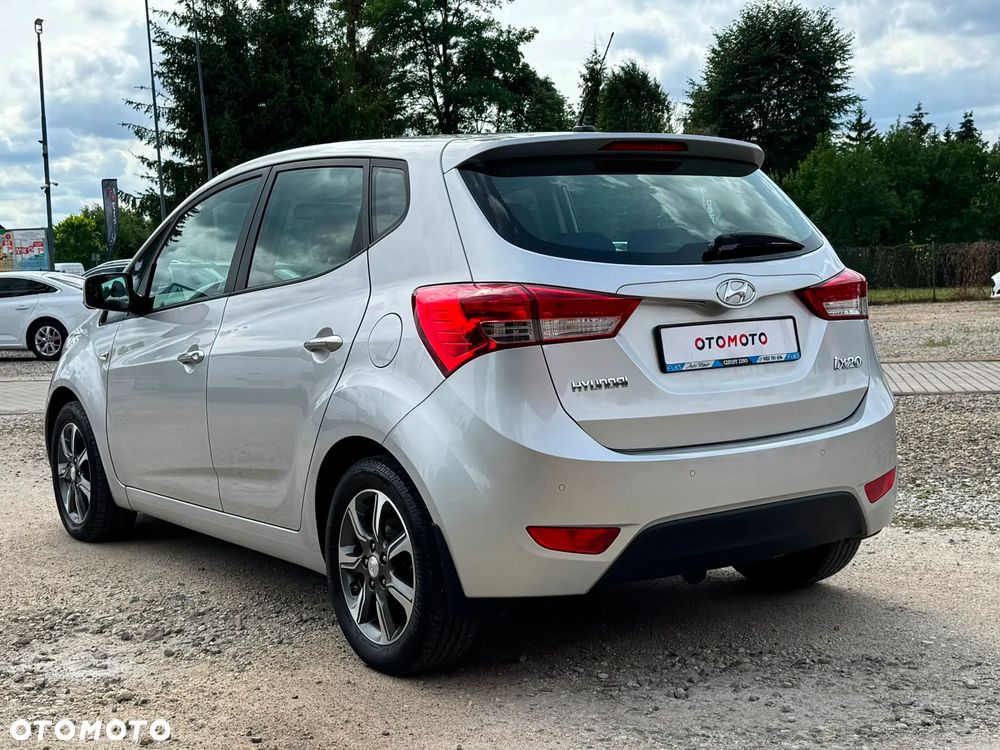 Hyundai ix20 - 10