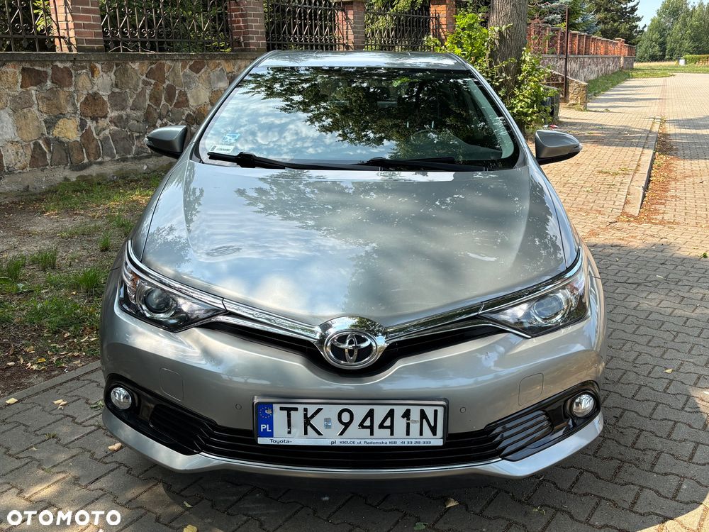 Toyota Auris 1.6 Premium MS - 2