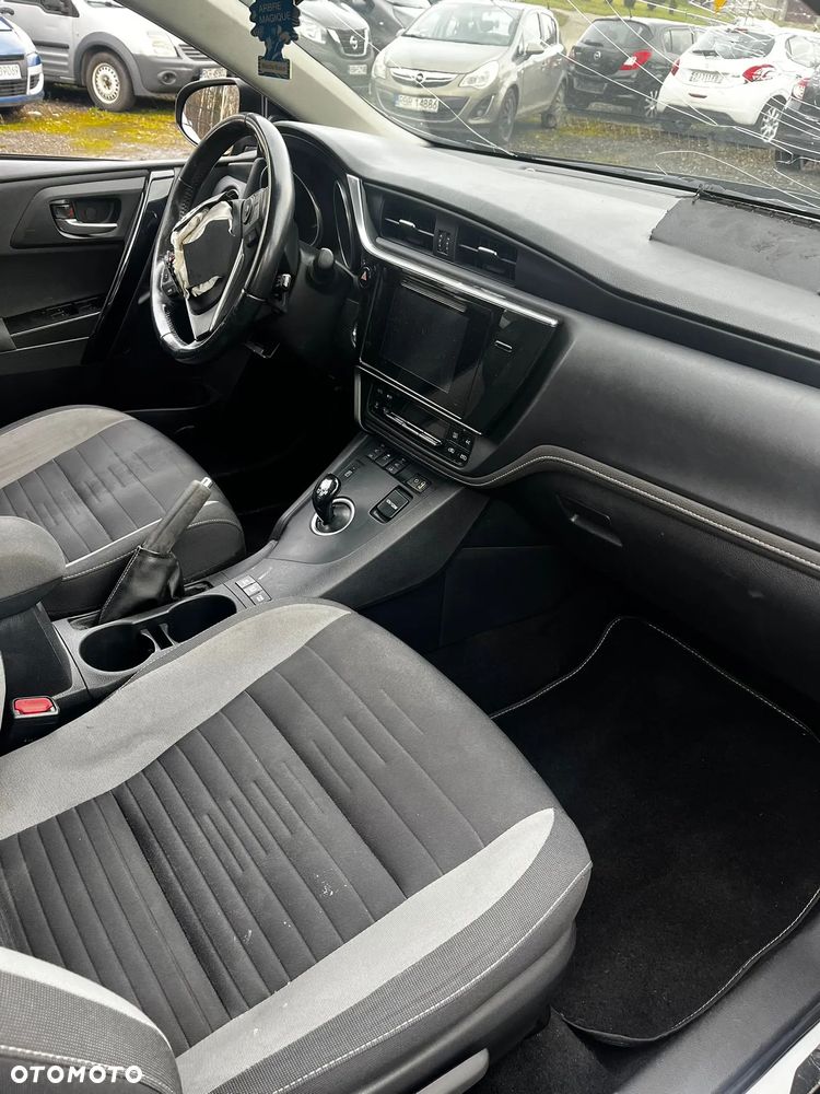 Toyota Auris - 9