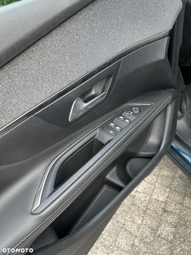 Peugeot 3008 225 e-EAT8 Allure Pack - 20