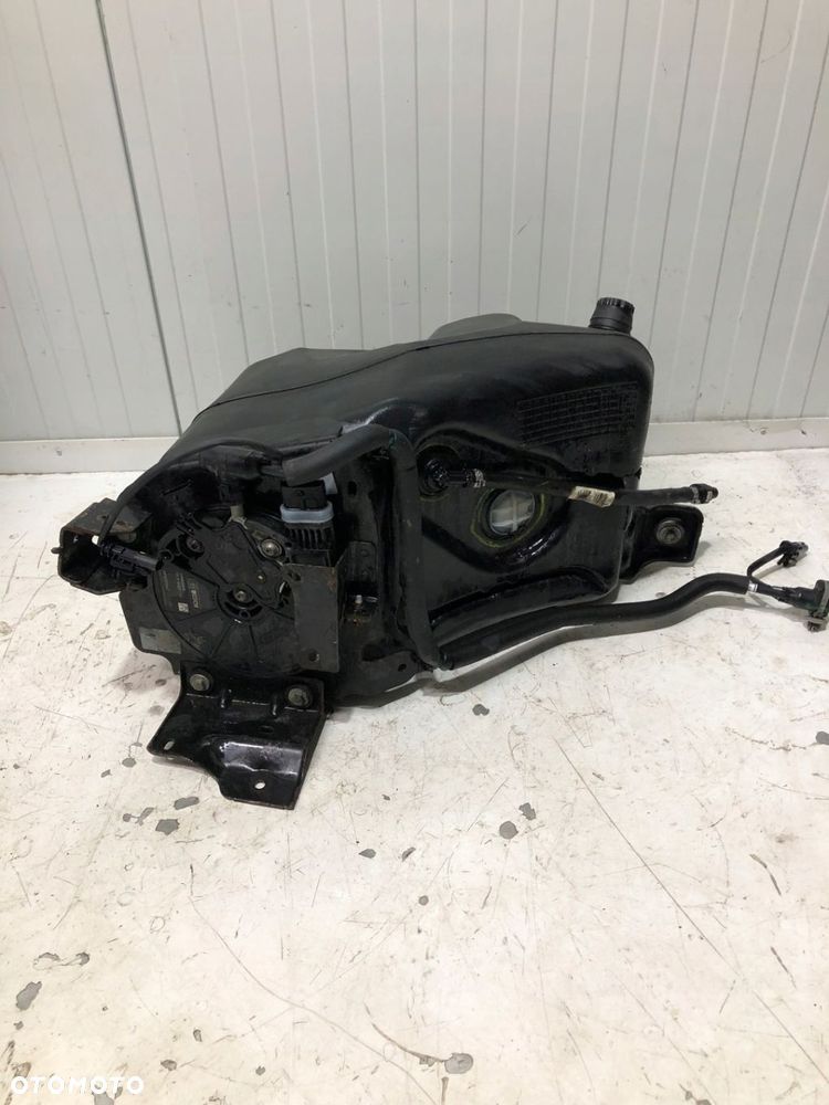 RANGE ROVER VELAR L560 2.0 DIESEL ZBIORNIK ADBLUE - 3