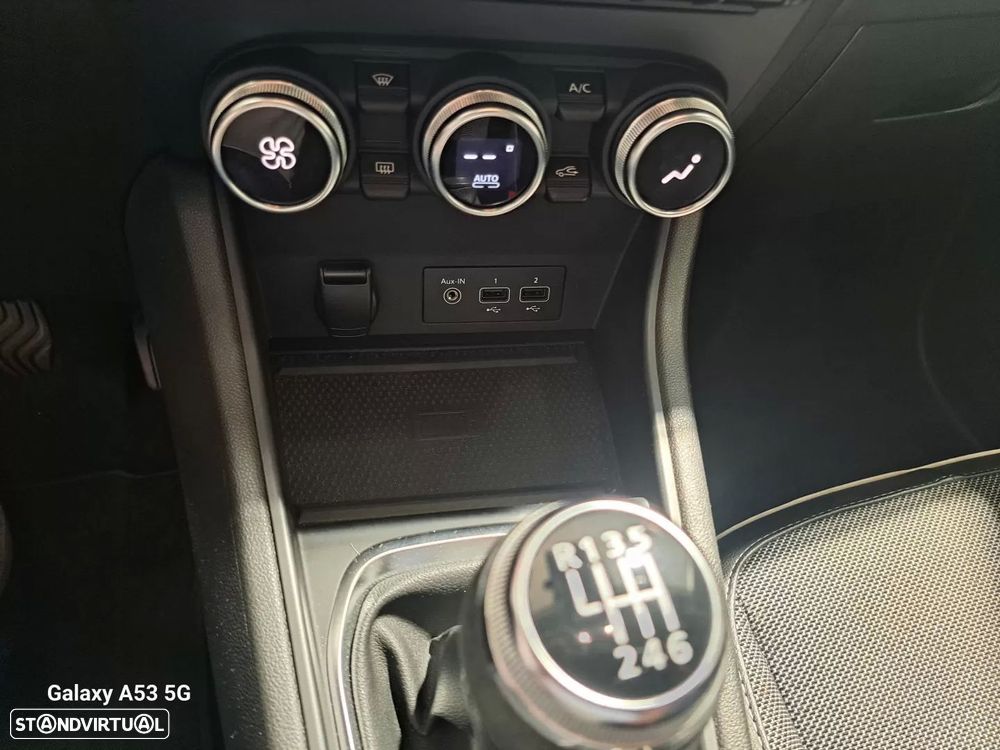 Renault Captur 1.0 TCe Exclusive - 11