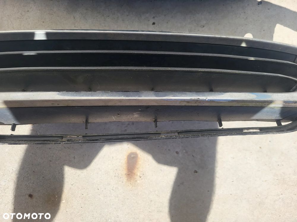 Grill atrapa Peugeot 2008 - 7