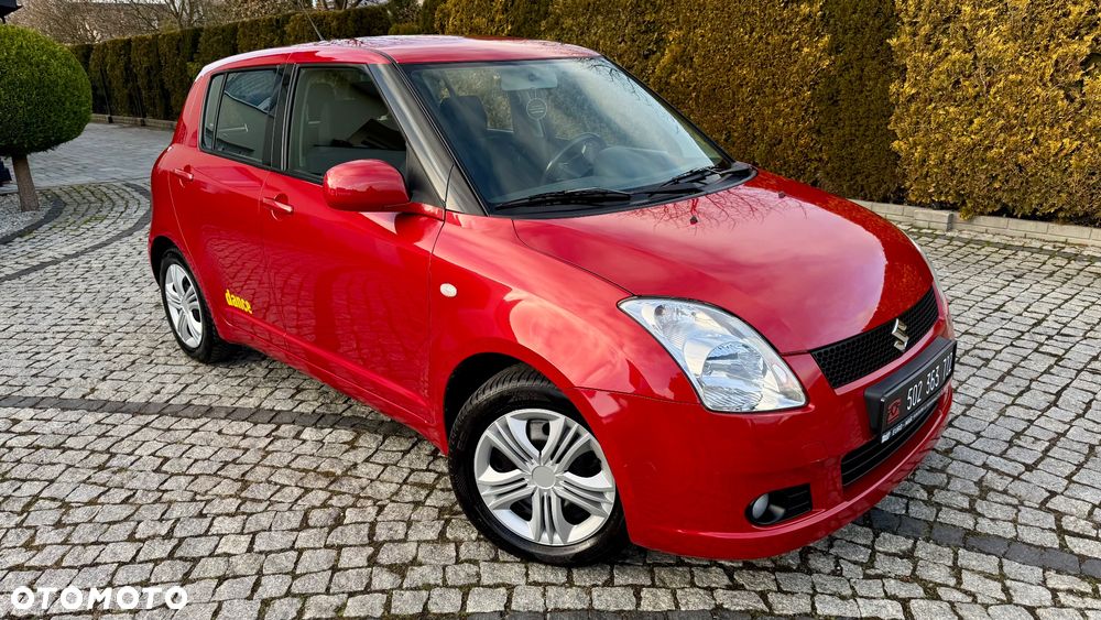Suzuki Swift 1.3 JB Edition - 1