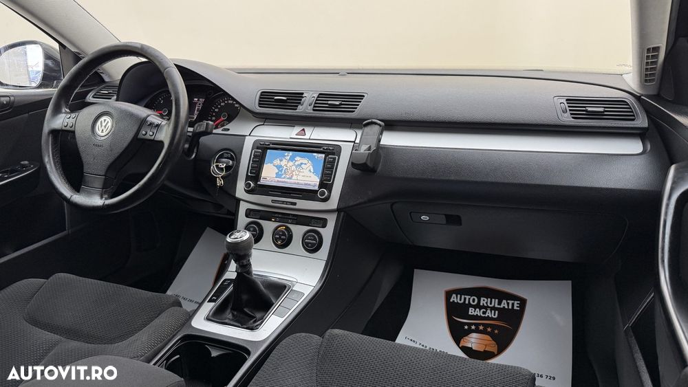 Volkswagen Passat - 13