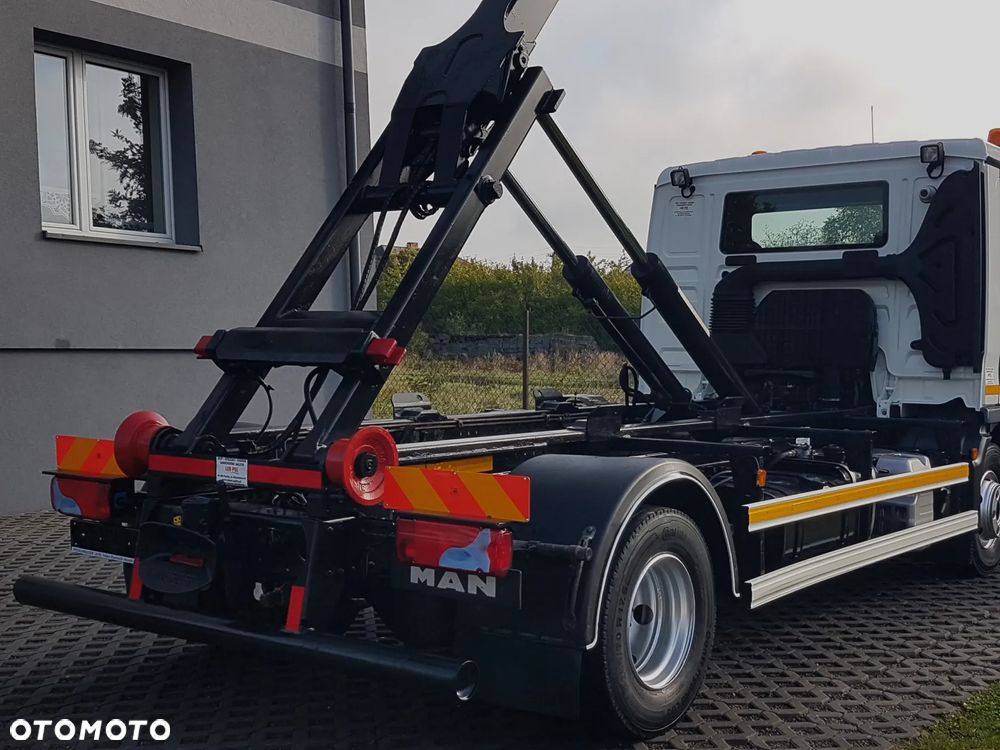 MAN TGL 12.220 HAKOWIEC 4x2 KLIMA - 27