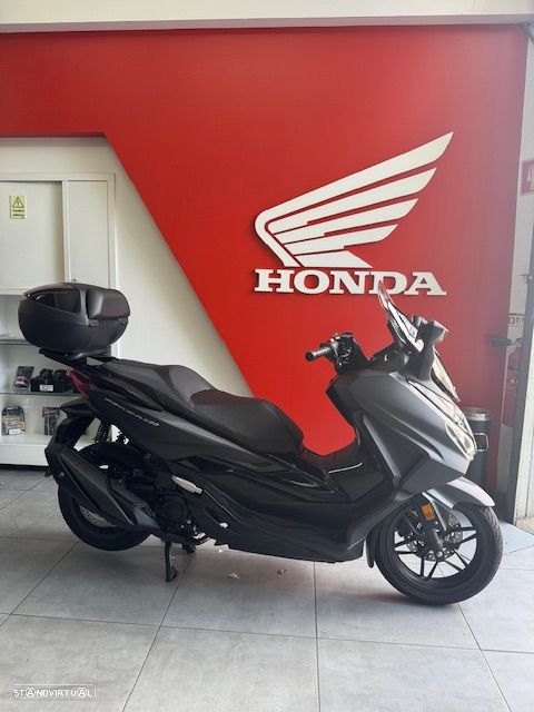 Honda Forza - 1