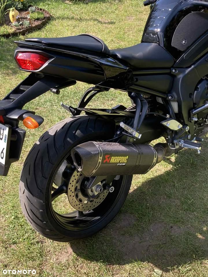 Yamaha FZ8 - 4