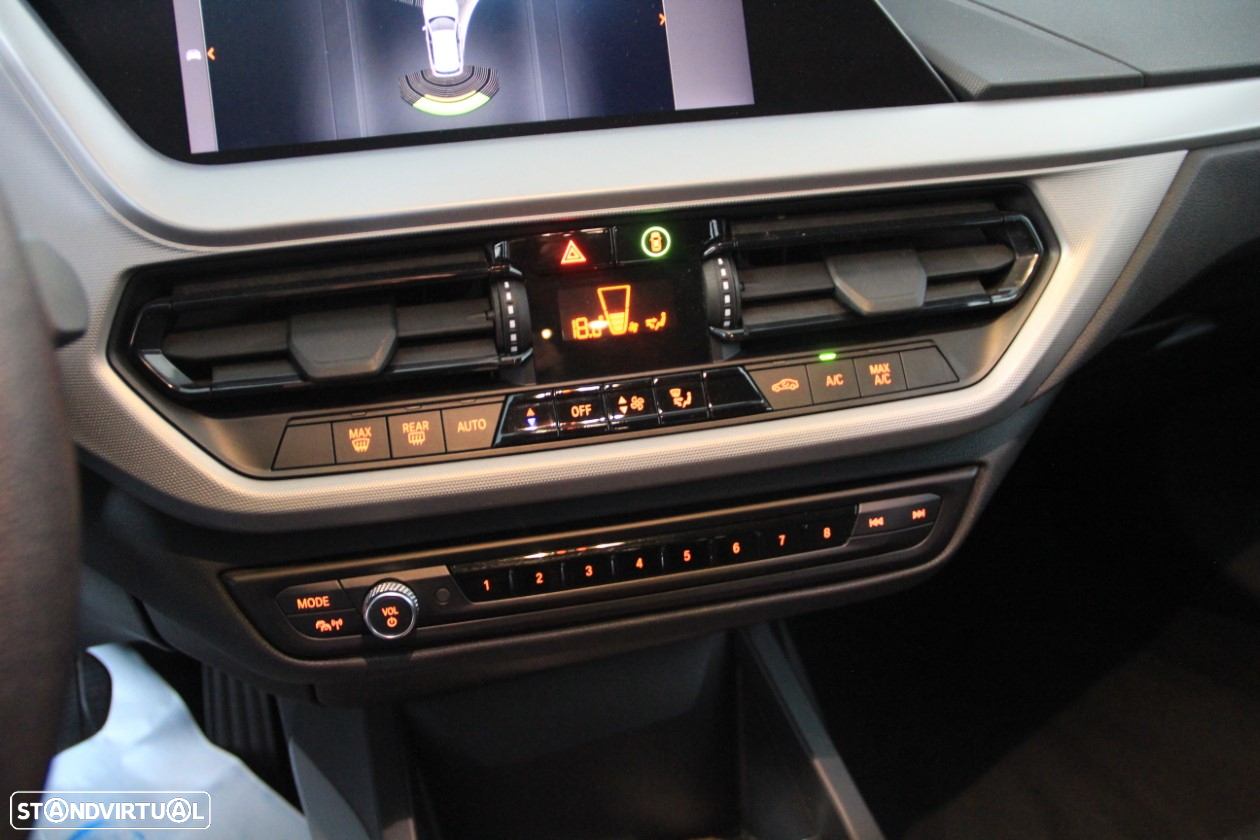 BMW 116 d Corporate Edition Auto - 12