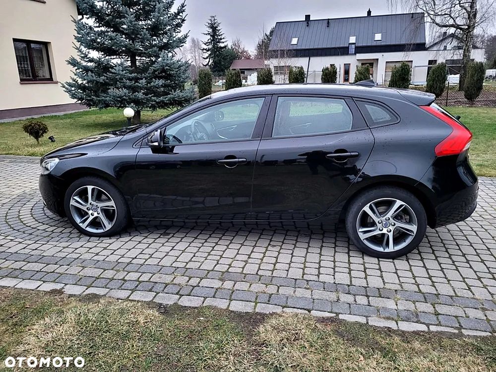 Volvo V40 T2 Momentum - 6