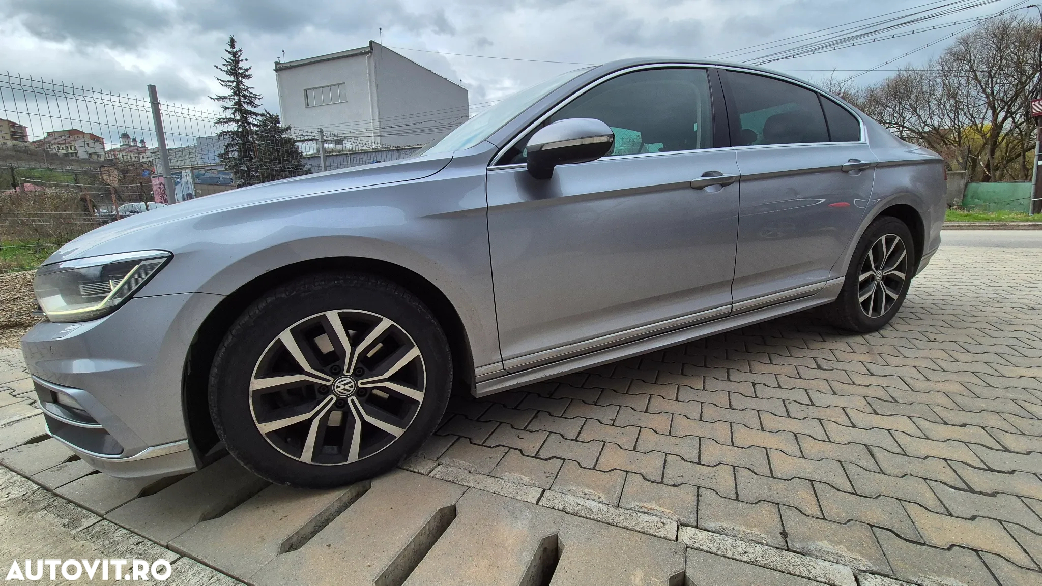 Volkswagen Passat 2.0 TDI DSG R Executive - 2