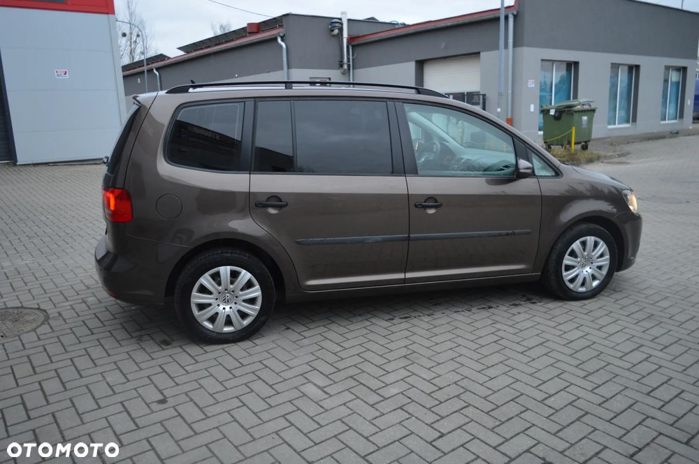 Volkswagen Touran 1.6 TDI DPF BlueMotion Technology Comfortline - 9