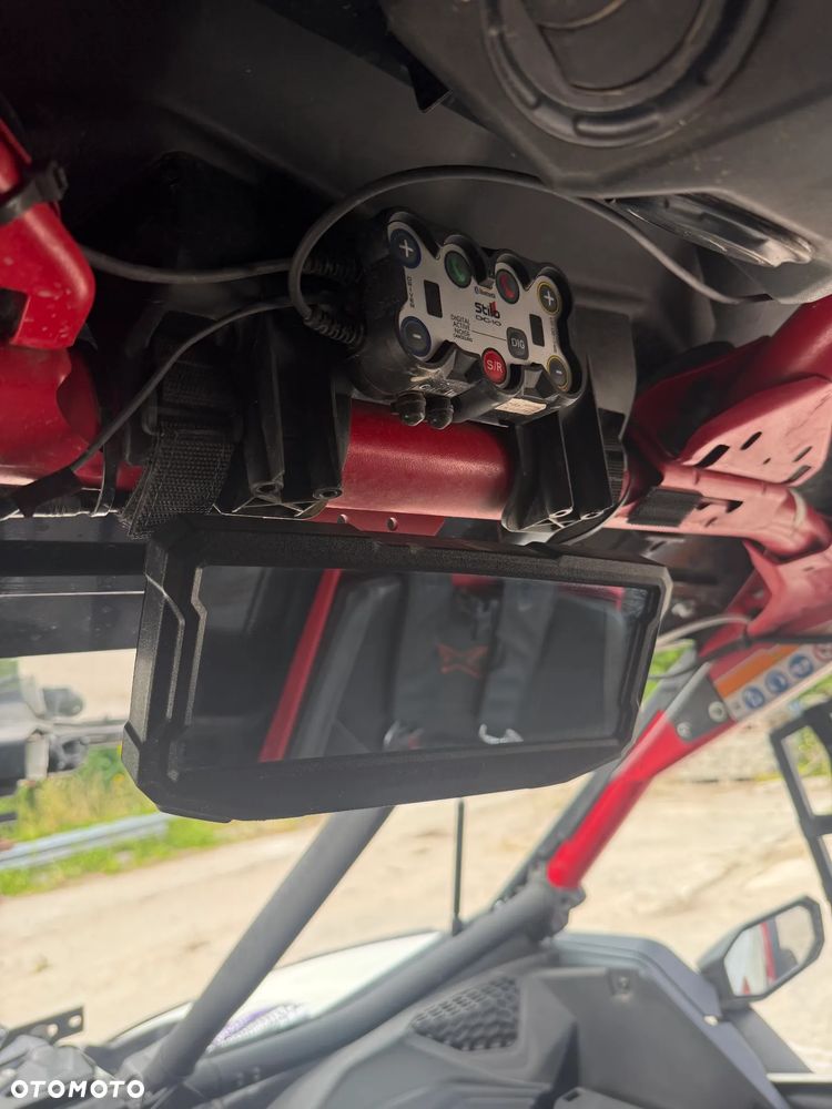 Can-Am Maverick - 24