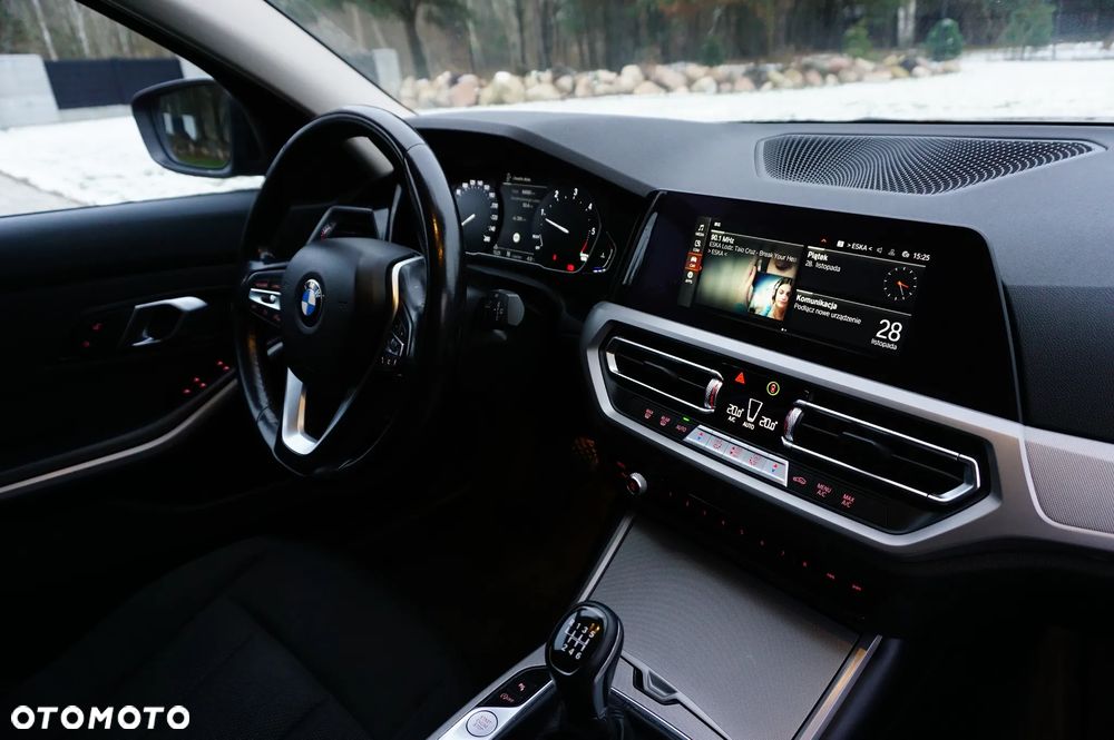 BMW Seria 3 318d Advantage - 33