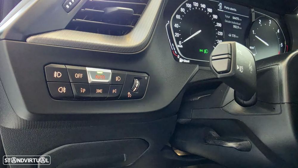 BMW 116 d Pack Desportivo M Auto - 42