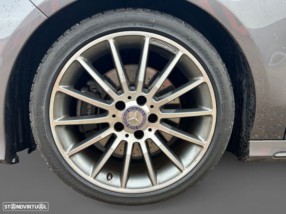 Mercedes-Benz CLA 250 Shooting Brake AMG Line Aut. - 14