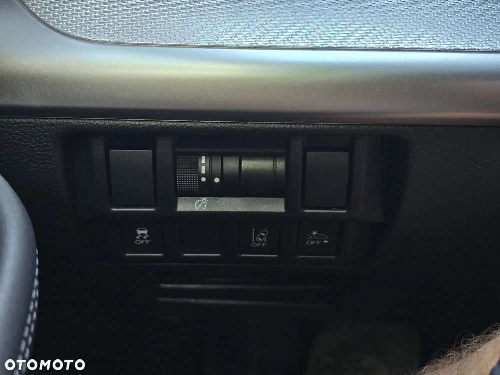 Subaru Outback 2.0D Exclusive Lineartronic - 29