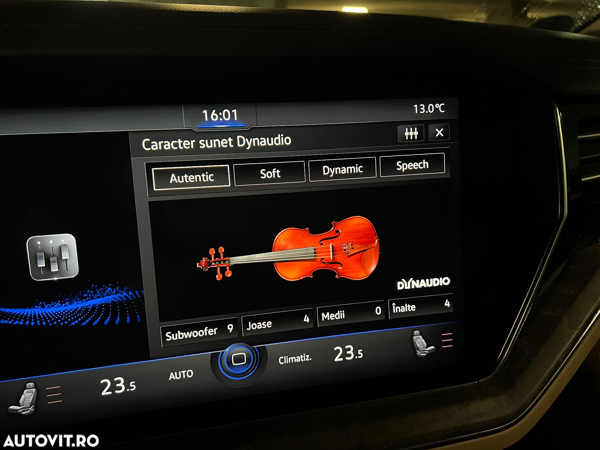 Volkswagen Touareg 3.0 V6 TDI 4Motion DPF Automatik R-Line - 12