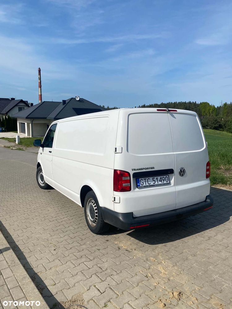 Volkswagen Transporter - 2