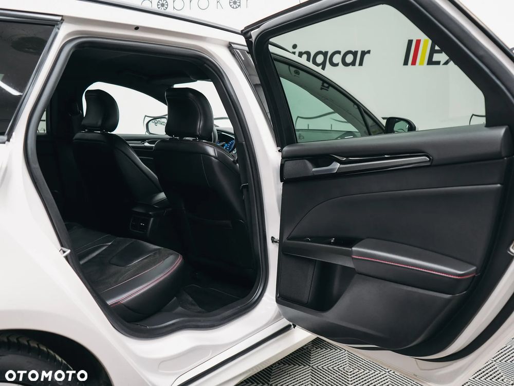 Ford Mondeo 2.0 EcoBlue ST-Line - 29