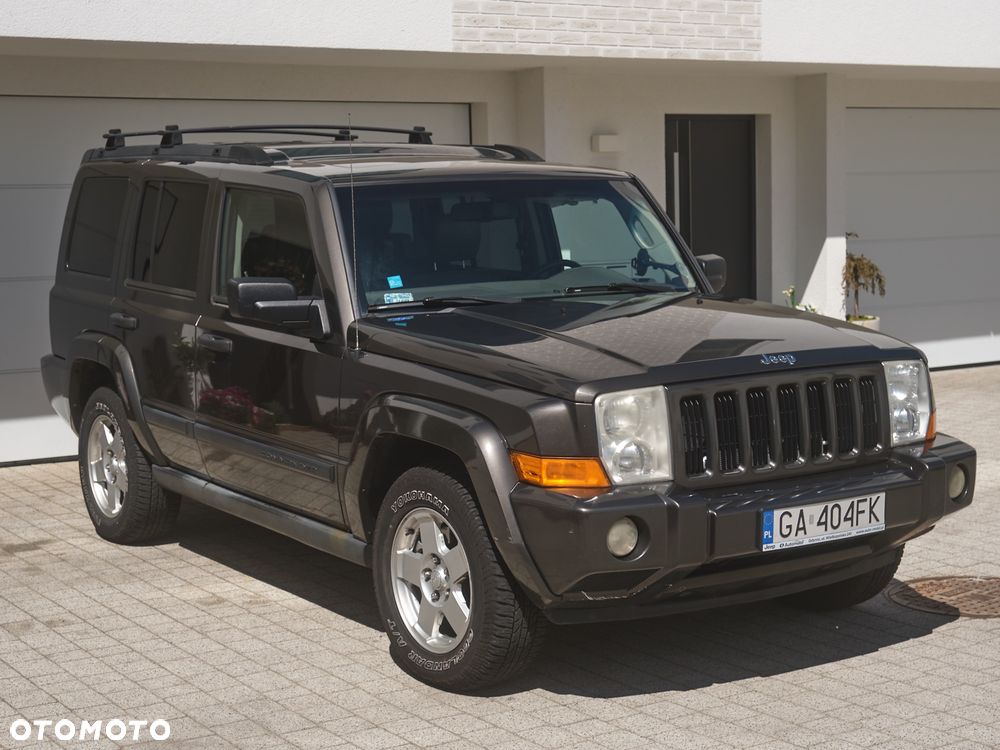Jeep Commander - 4