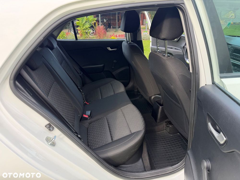 Kia Rio 1.2 M - 28