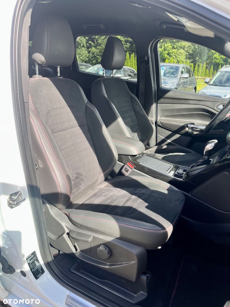 Ford Kuga 1.5 EcoBoost 4x4 ST-Line - 11