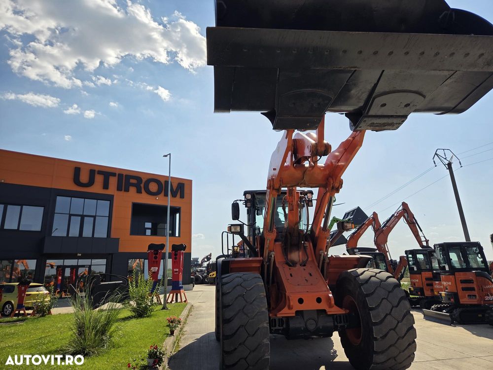 Hitachi ZW310-6, 2019, 7.734h, cupa 5mc, 28 tone, Gresare automata, Cantar, Anvelope Goodyear L5 70% ok, camera spate, consum 17,6l/h, descarca la 4,4m, motor 285CP, VIRARE JOYSTICK, revizii ok, STARE FOARTE BUNA, posibilitate leasing-PROMOTIE 98.750 eur+Tva - 8