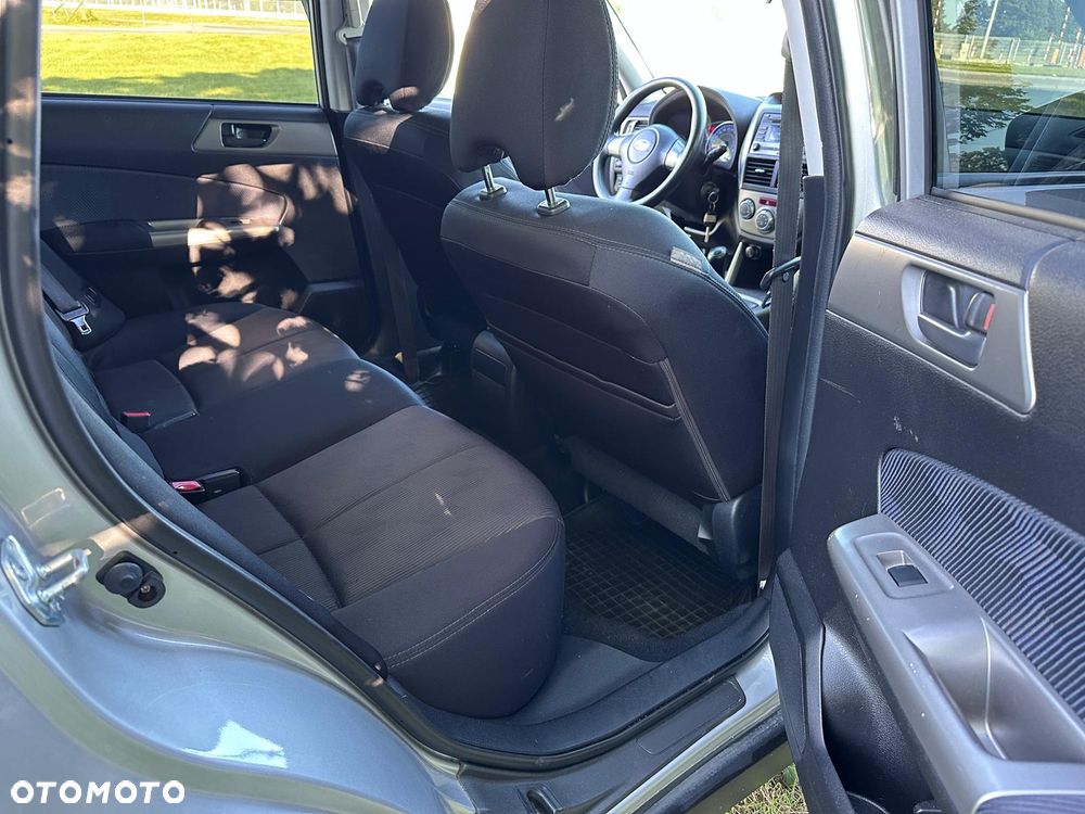 Subaru Forester 2.0 XA TRE - 6