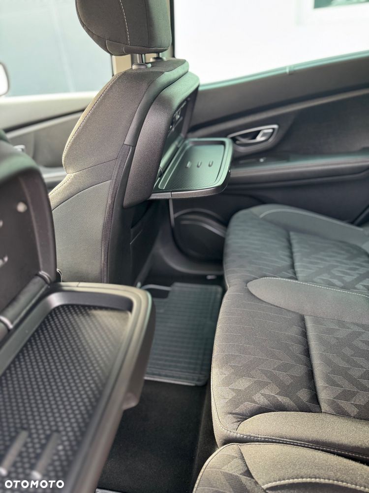 Renault Scenic - 26